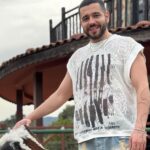 دانلود آهنگ وصله نگات به من ستاره رو تنت انداخته برق دانلود آهنگ وصله نگات به من ستاره رو تنت انداخته برق