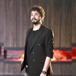 دانلود آهنگ با من باش که جان دهی به این ترانه راغب