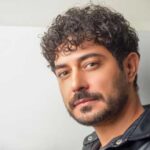 آهنگ اومدی شدی دو بال پرواز واسه دلی که کلی ترک داشت حسین پارسا آهنگ اومدی شدی دو بال پرواز واسه دلی که کلی ترک داشت حسین پارسا