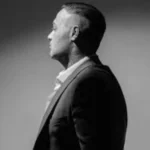 آهنگ کاش میشد با مشت برم تو خنده هاش آرمین آراد